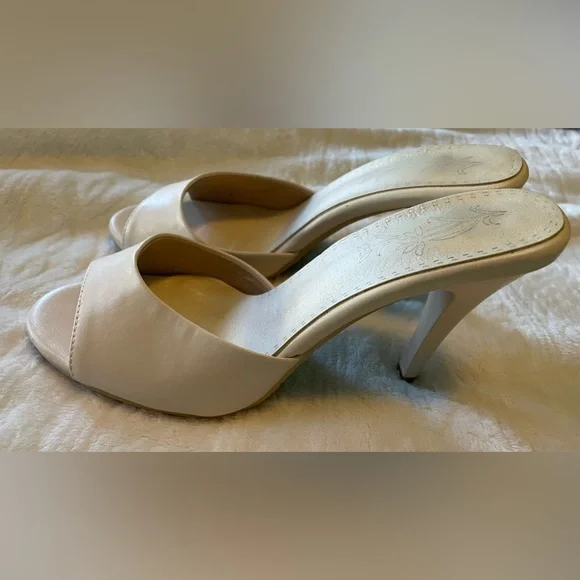 Nude ZUQIN Women Peep Toe Stiletto High Heels Size 8 Worn Once - Picture 2 of 4